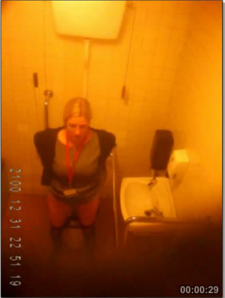 Office Toilet / Туалет в офисе
